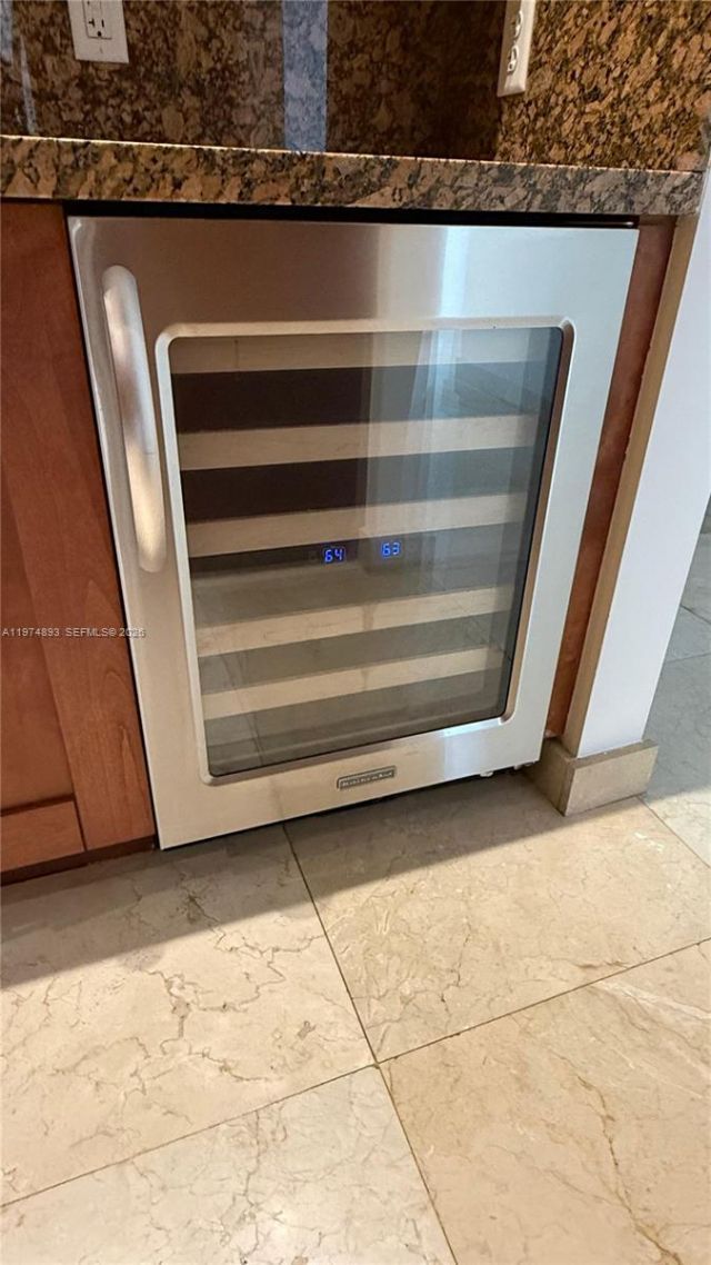 642 Valencia , Unit 305, Coral Gables, FL 33134 Photo