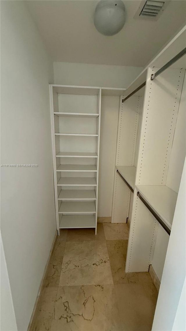 642 Valencia , Unit 305, Coral Gables, FL 33134 Photo