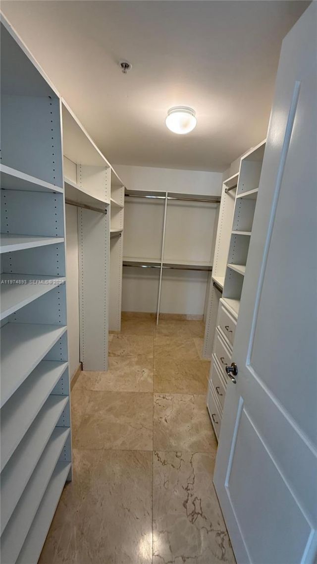 642 Valencia , Unit 305, Coral Gables, FL 33134 Photo