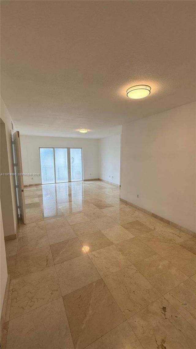 642 Valencia , Unit 305, Coral Gables, FL 33134 Photo