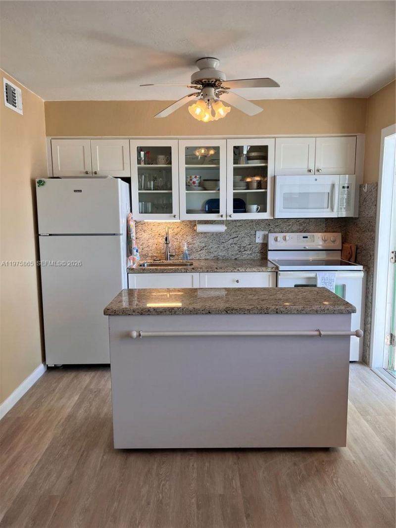 2600 N Surf Rd , Unit 403, Hollywood, FL 33019 Photo