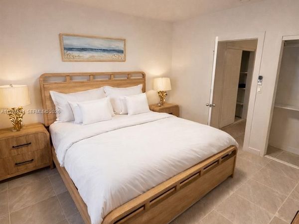 7800 NE 10th Ct, Unit 2, Miami, FL 33138