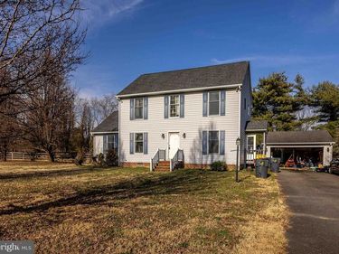139 WAKEFIELD STREET , MONTROSS, VA 22520