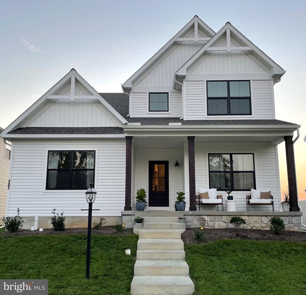 107 HONEYSUCKLE DRIVE , MARIETTA, PA 17547