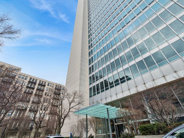 500 W SUPERIOR Street, Unit 1108, Chicago, IL 60654
