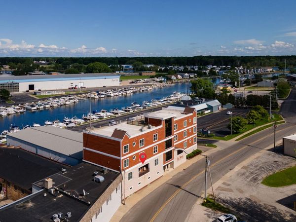 1221 Broad Street, Unit 3, St. Joseph, MI 49085