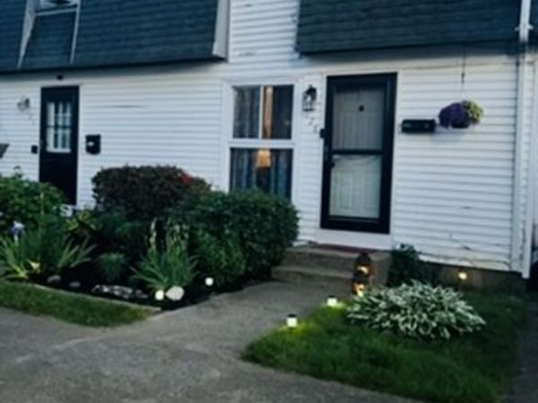 128 Osborn St, Unit 128, New Bedford, MA 02740