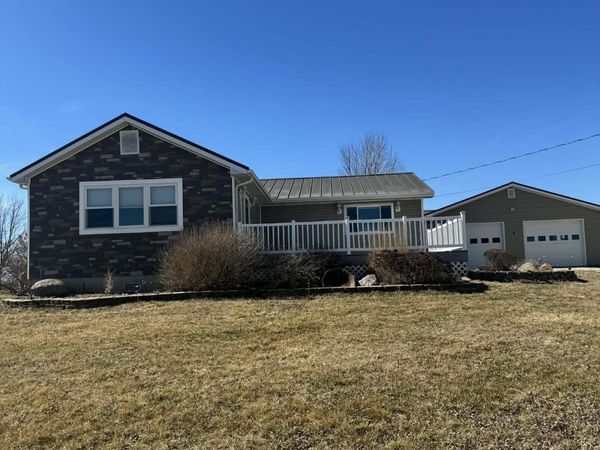 30829 220Th Avenue, Davis City, IA 50065