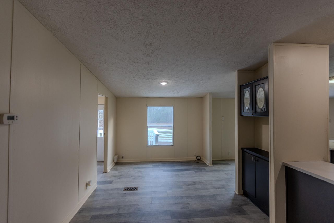 283 W End Drive Photo 4