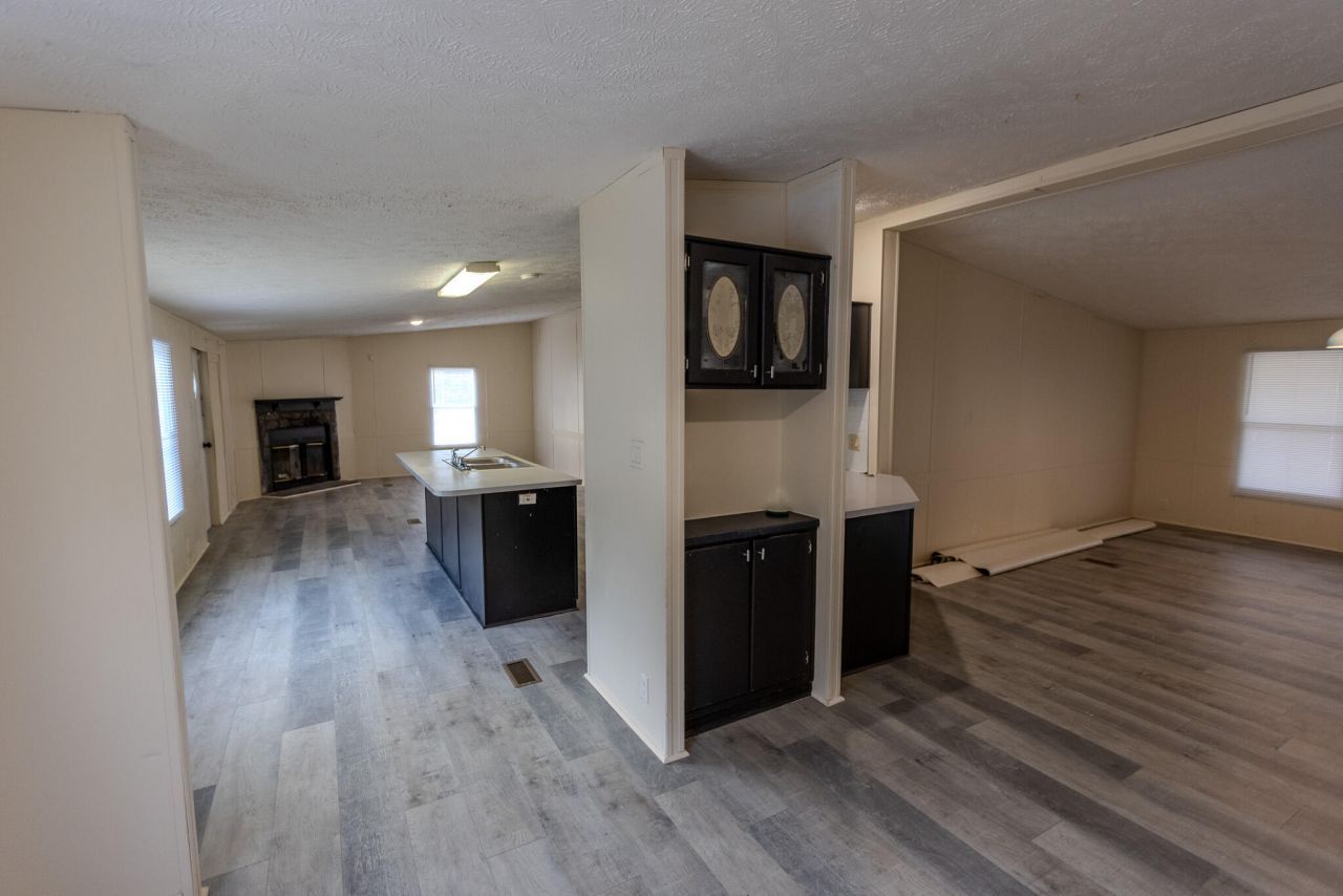 283 W End Drive Photo 5