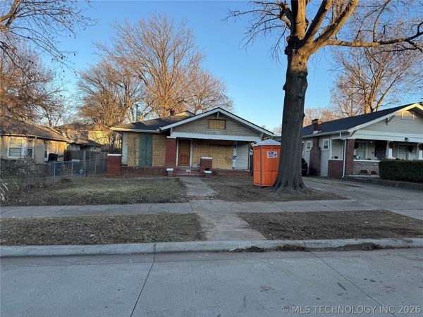 1123 S Newport Avenue , Tulsa, OK 74120