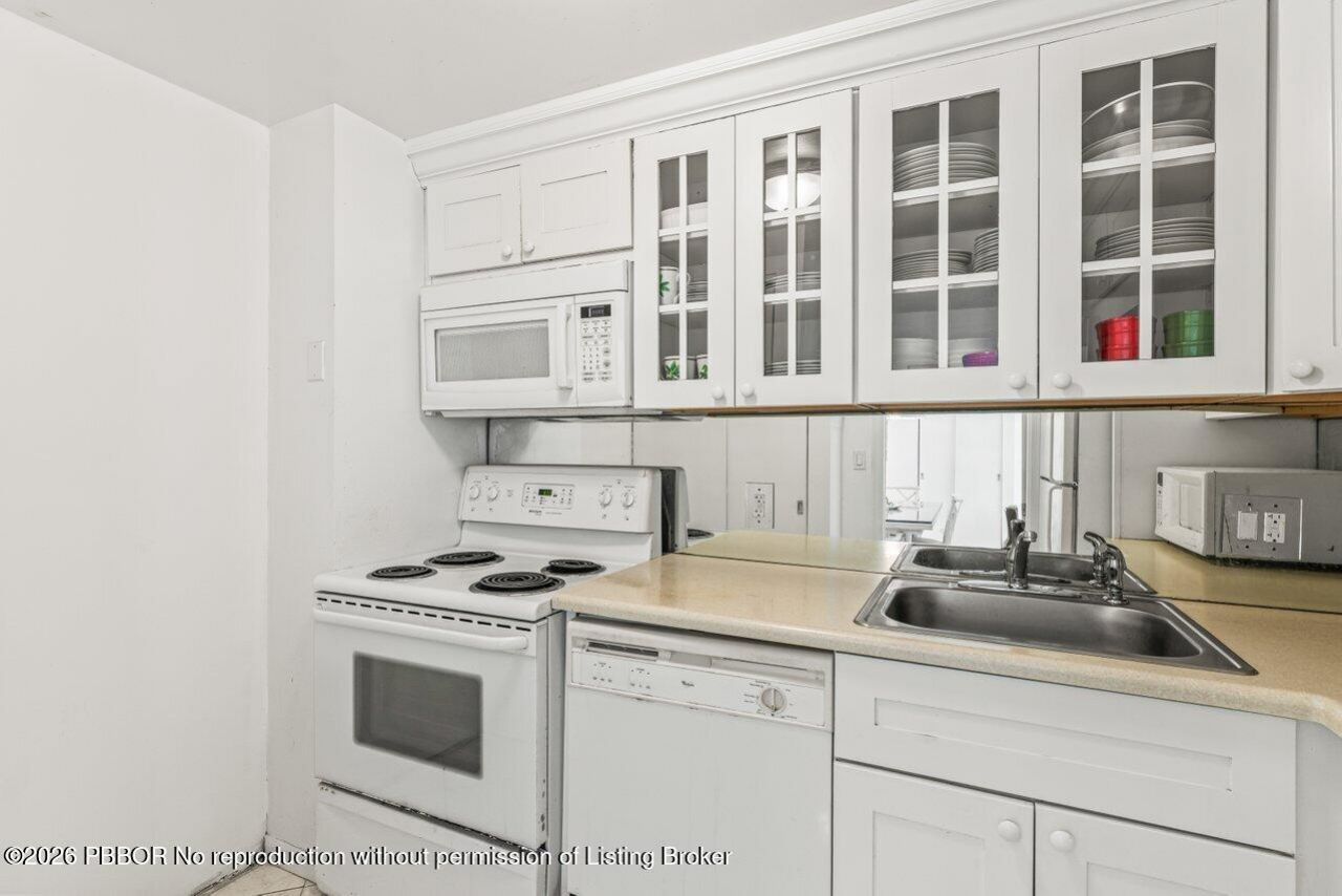 2774 S Ocean Boulevard, Unit 206, Palm Beach, FL 33480 Photo