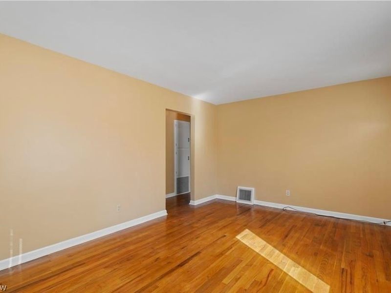 629 Donald Avenue , Akron, OH 44306 Photo 6