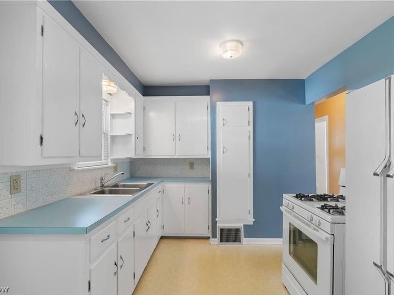 629 Donald Avenue , Akron, OH 44306 Photo 7