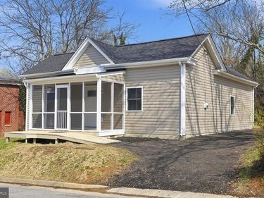 302 DEPOT STREET, GORDONSVILLE, VA 22942