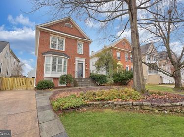 5716 7TH STREET N, ARLINGTON, VA 22205