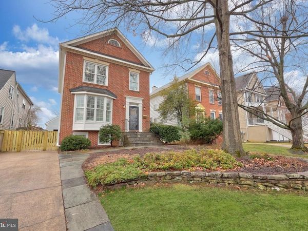 5716 7TH STREET N, ARLINGTON, VA 22205