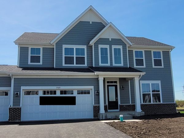 17431 S Victoria Lane, Lockport, IL 60441