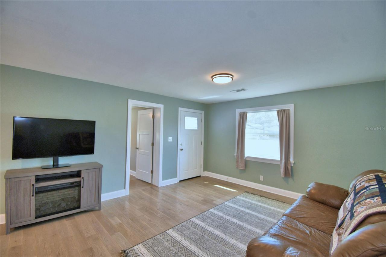 120 Mckean Street, Auburndale, FL 33823 Photo