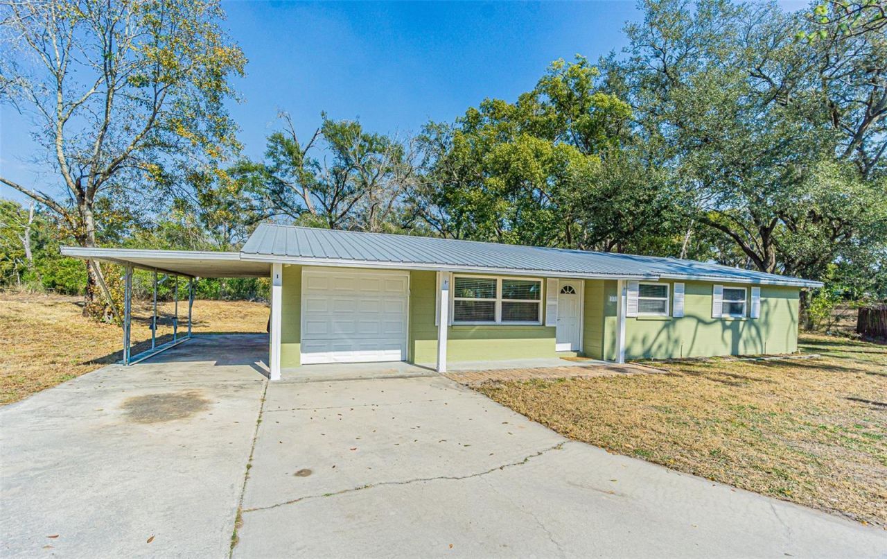 37329 Hannah Lane, Zephyrhills, FL 33542 Main Photo