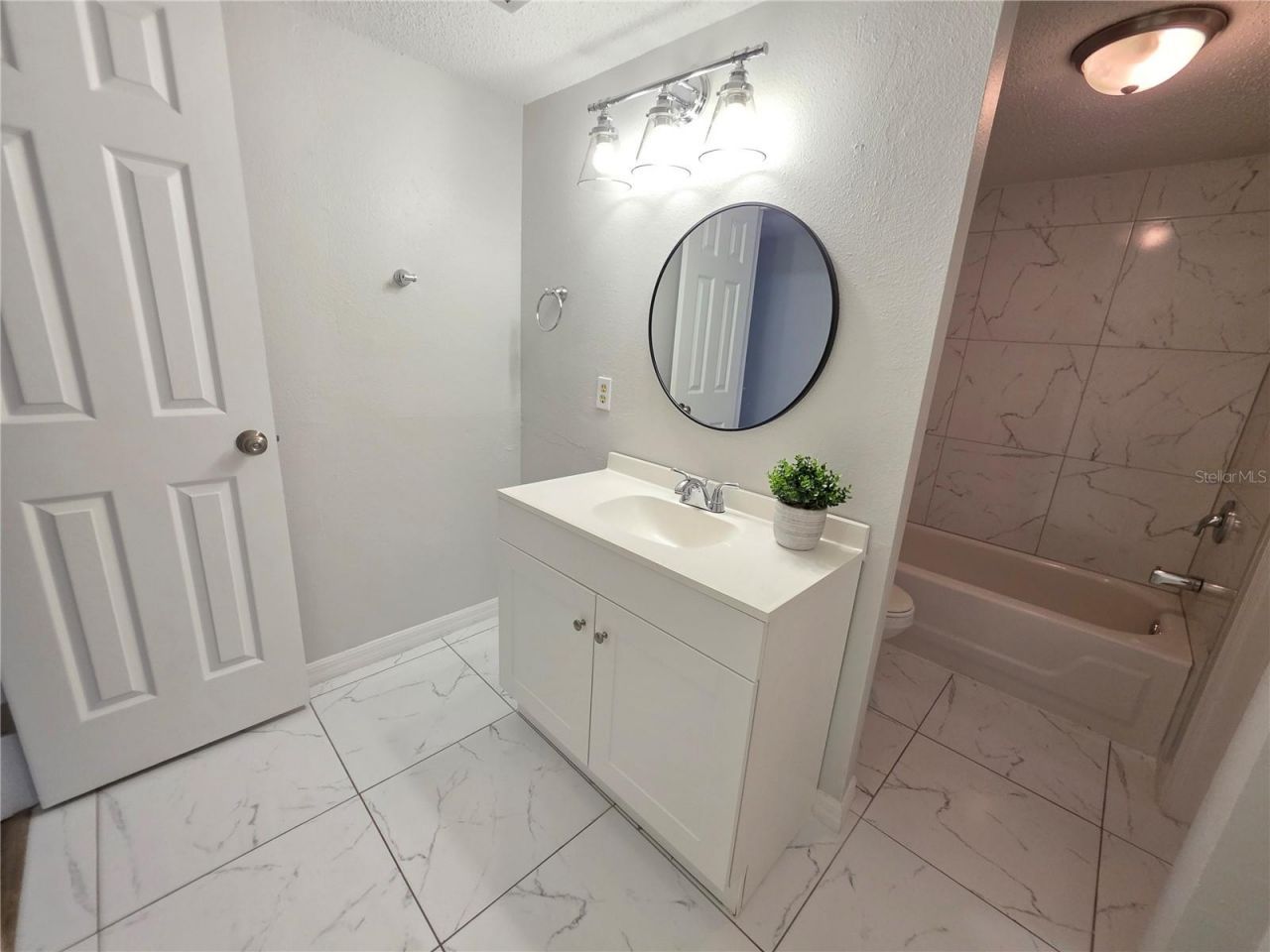 7604 Abbey Lane, Unit 214, Tampa, FL 33617 Photo