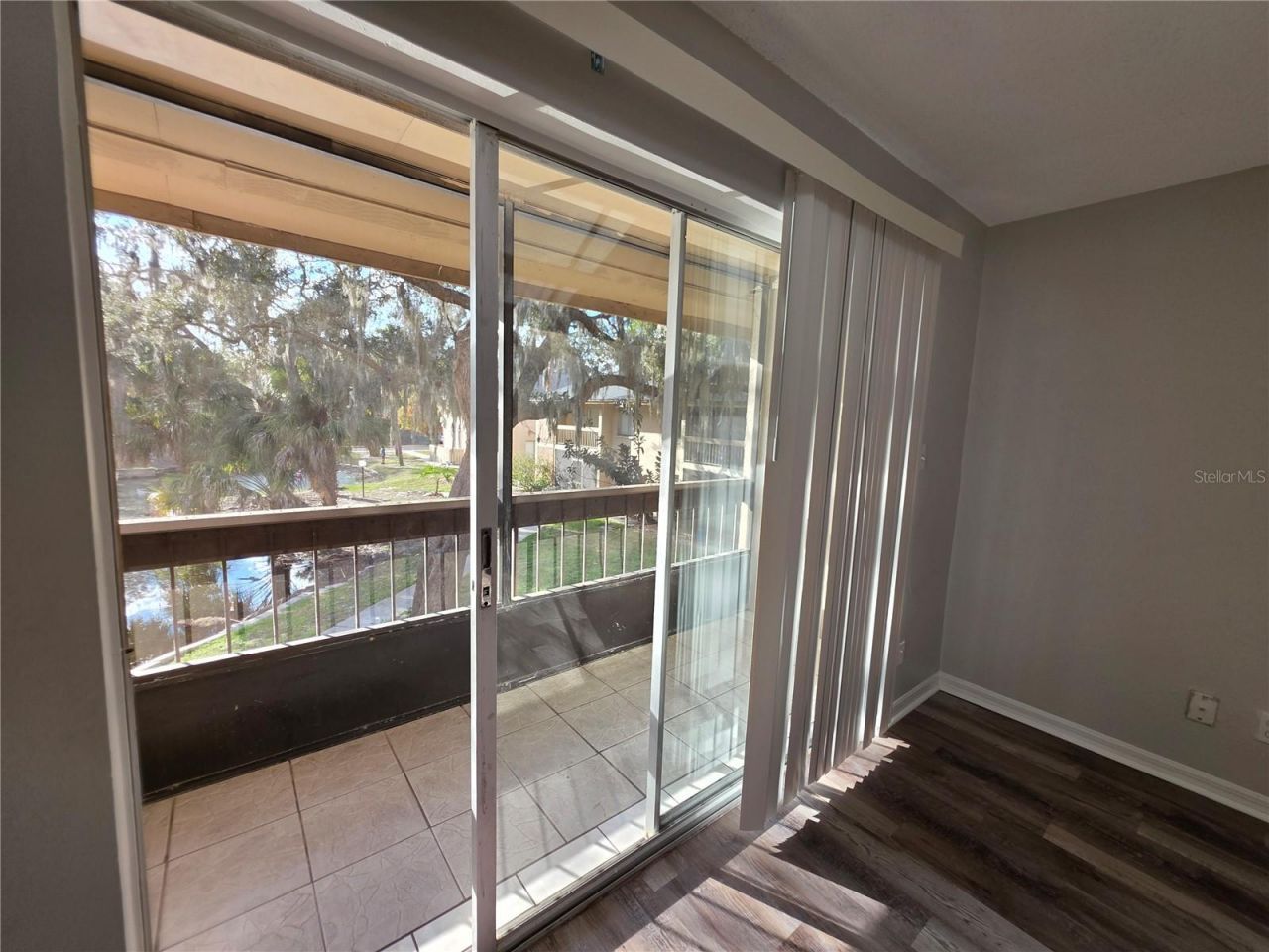 7604 Abbey Lane, Unit 214, Tampa, FL 33617 Photo
