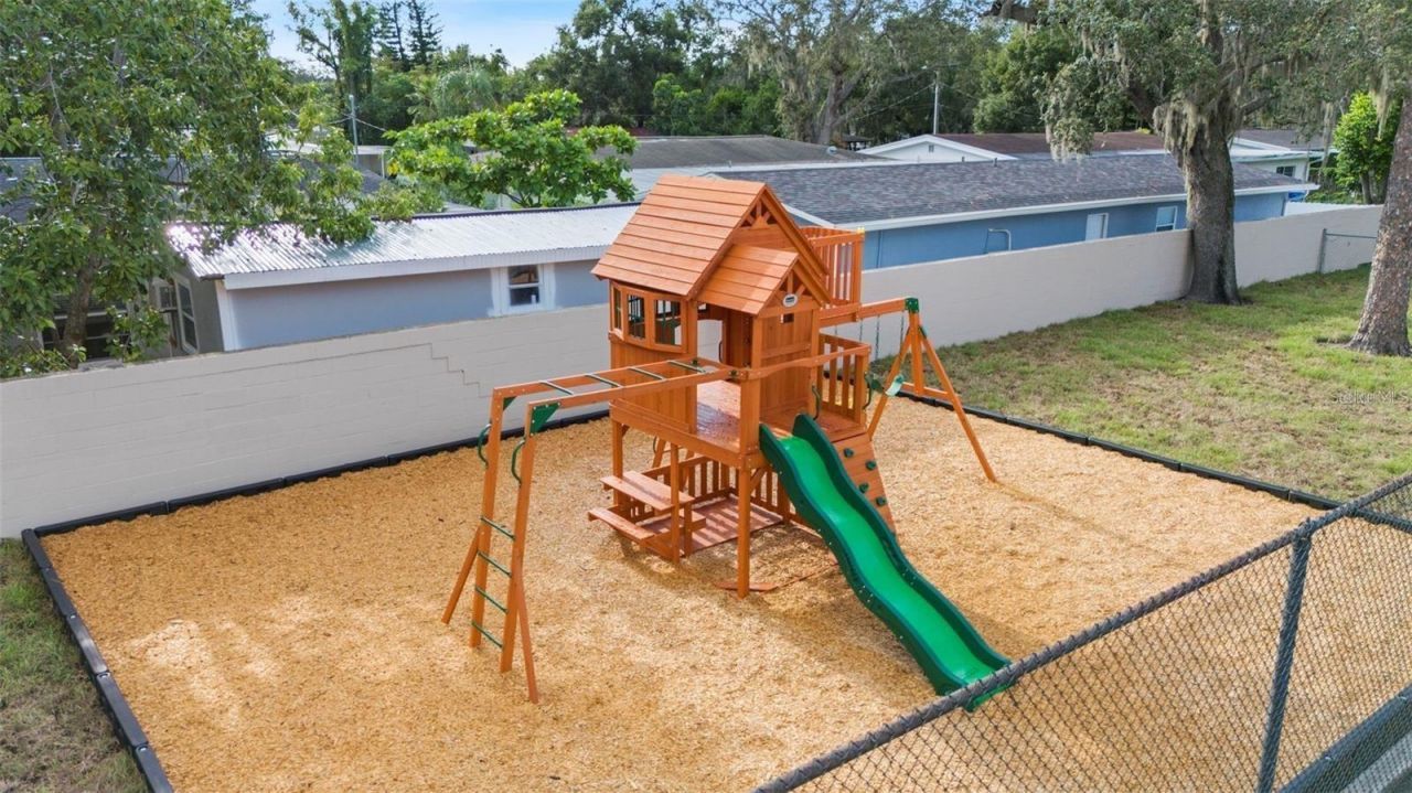 7604 Abbey Lane, Unit 214, Tampa, FL 33617 Photo