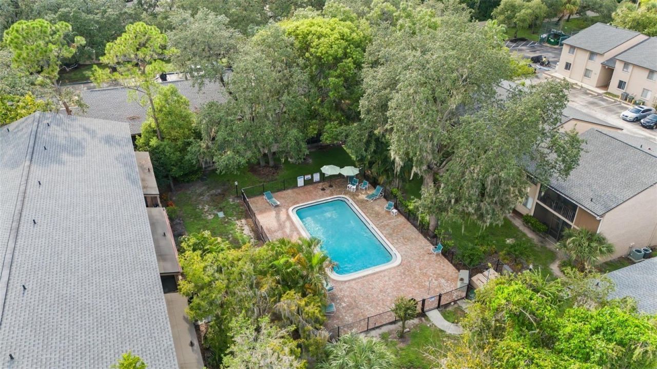 7604 Abbey Lane, Unit 214, Tampa, FL 33617 Photo