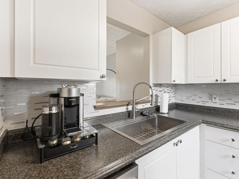 1688 Bennigan Drive, Unit 169A, Hilliard, OH 43026 Photo 7