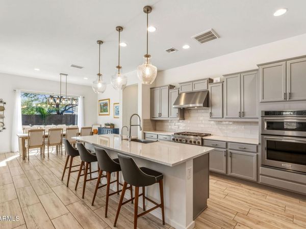 2819 E LOS GATOS Drive, Phoenix, AZ 85050