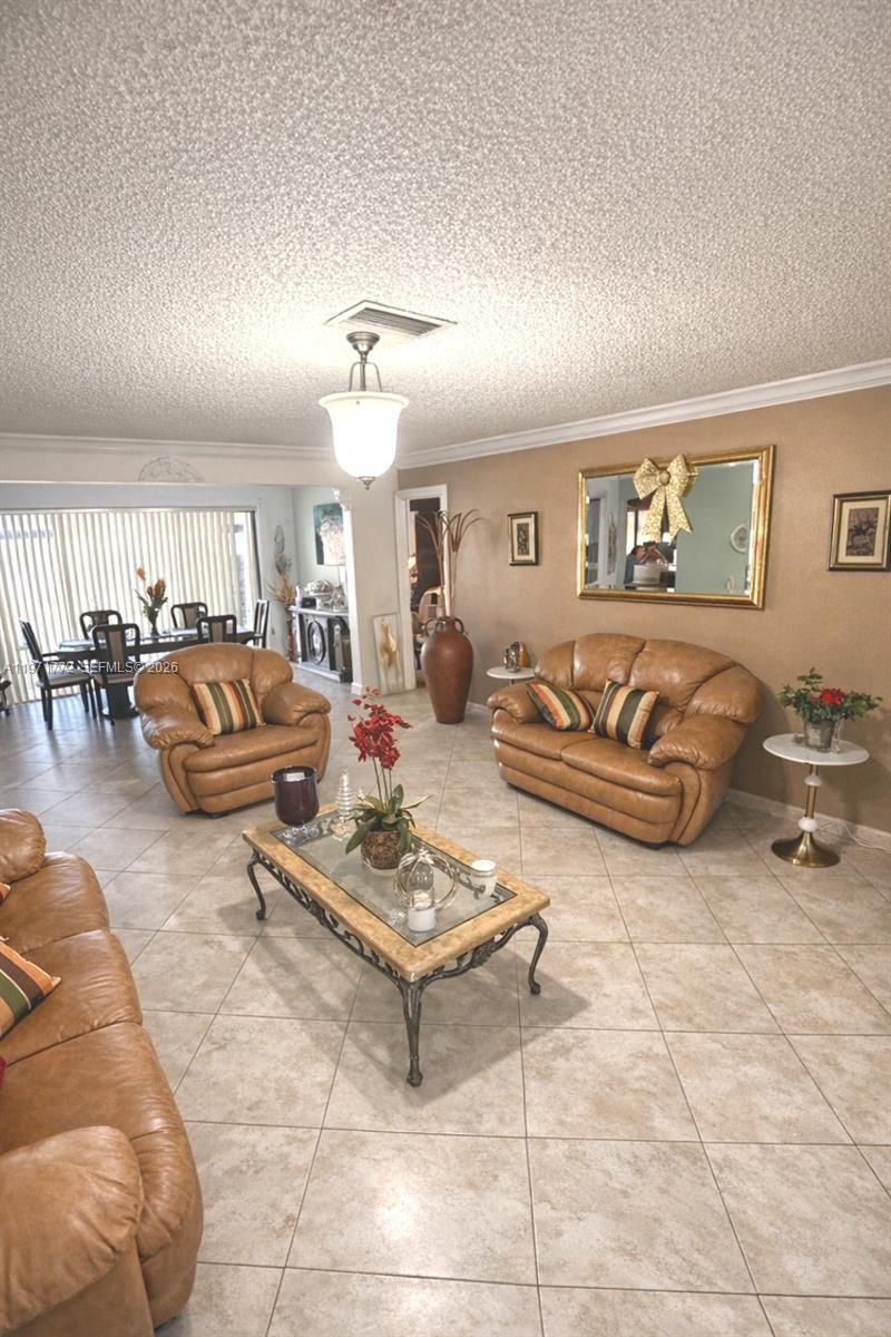 11827 NW 39th St, Sunrise, FL 33323 Photo