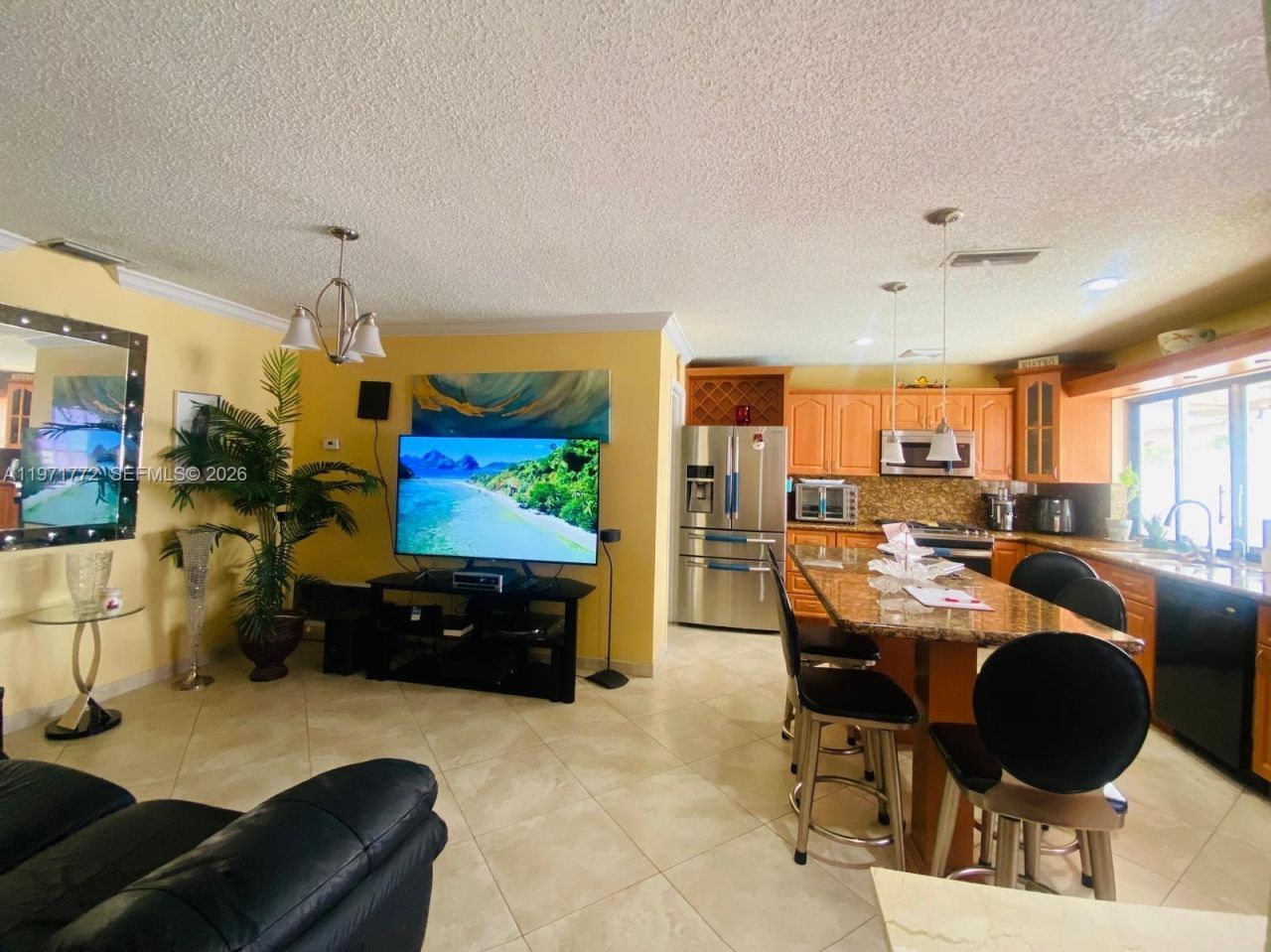11827 NW 39th St, Sunrise, FL 33323 Photo