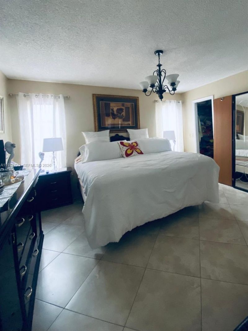 11827 NW 39th St, Sunrise, FL 33323 Photo
