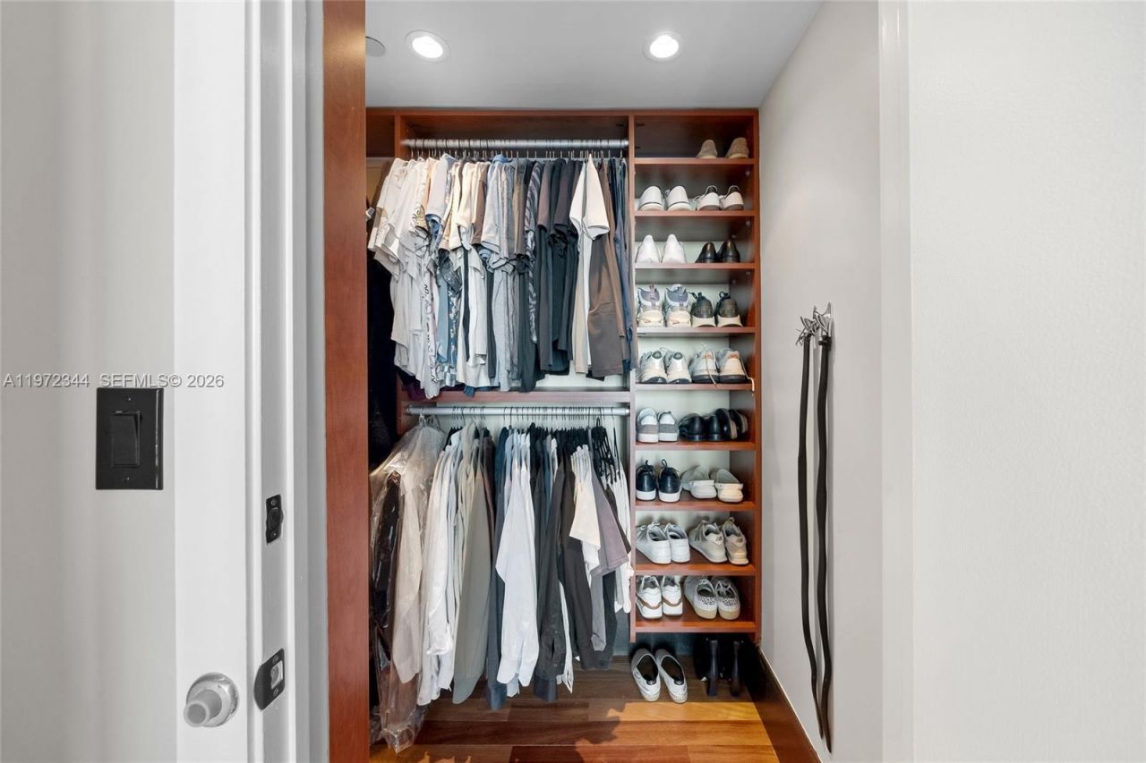 101 20th St , Unit 2706, Miami Beach, FL 33139 Photo