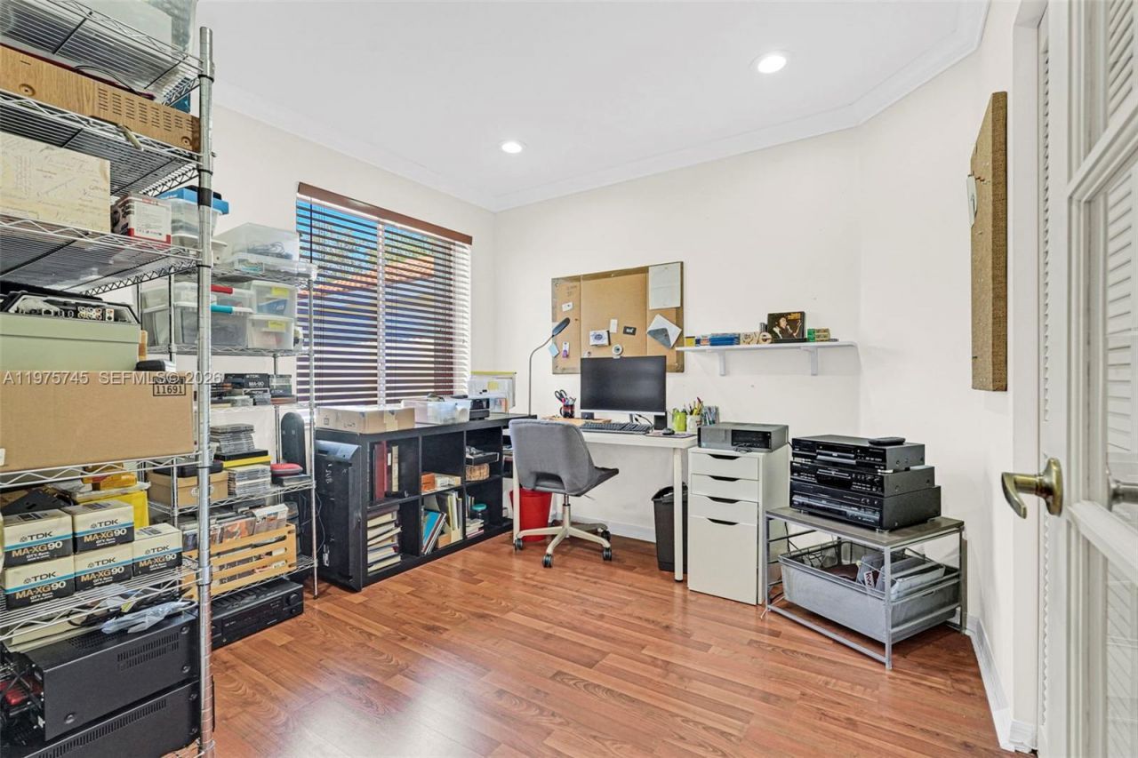 1425 Weeping Willow Way, Hollywood, FL 33019 Photo