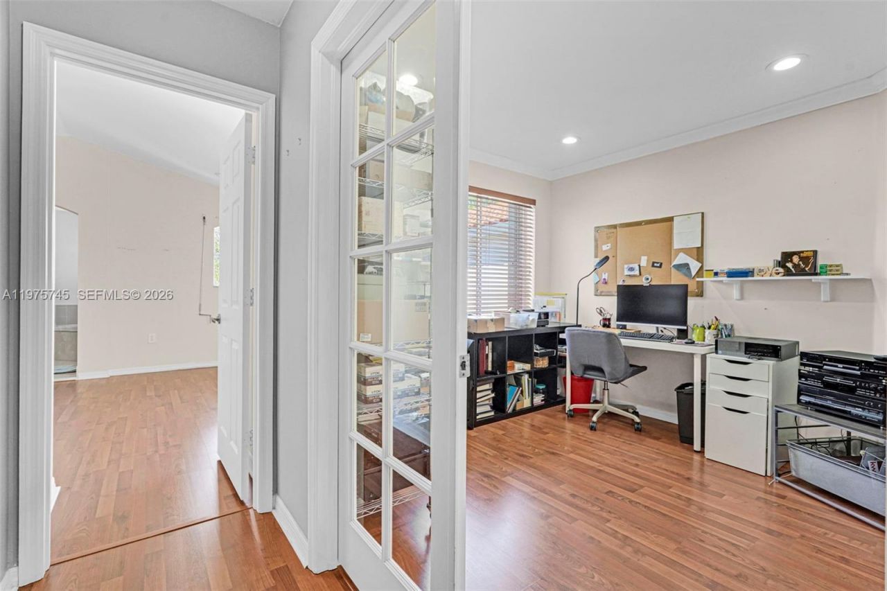 1425 Weeping Willow Way, Hollywood, FL 33019 Photo