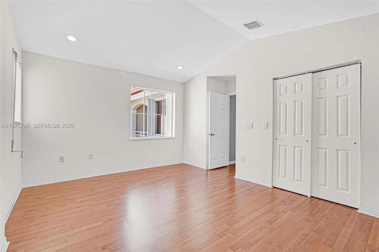 1425 Weeping Willow Way, Hollywood, FL 33019 Photo