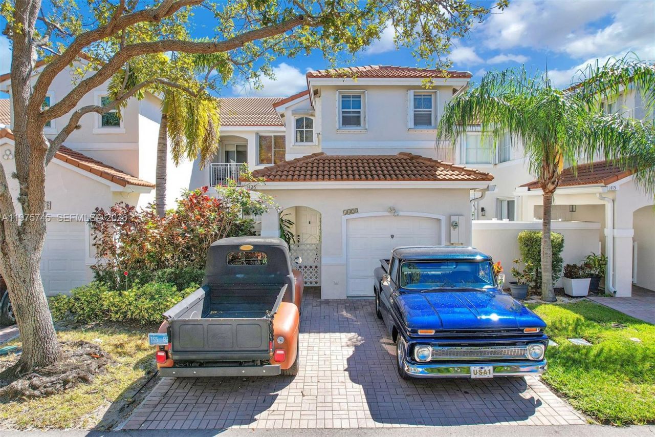 1425 Weeping Willow Way, Hollywood, FL 33019 Photo