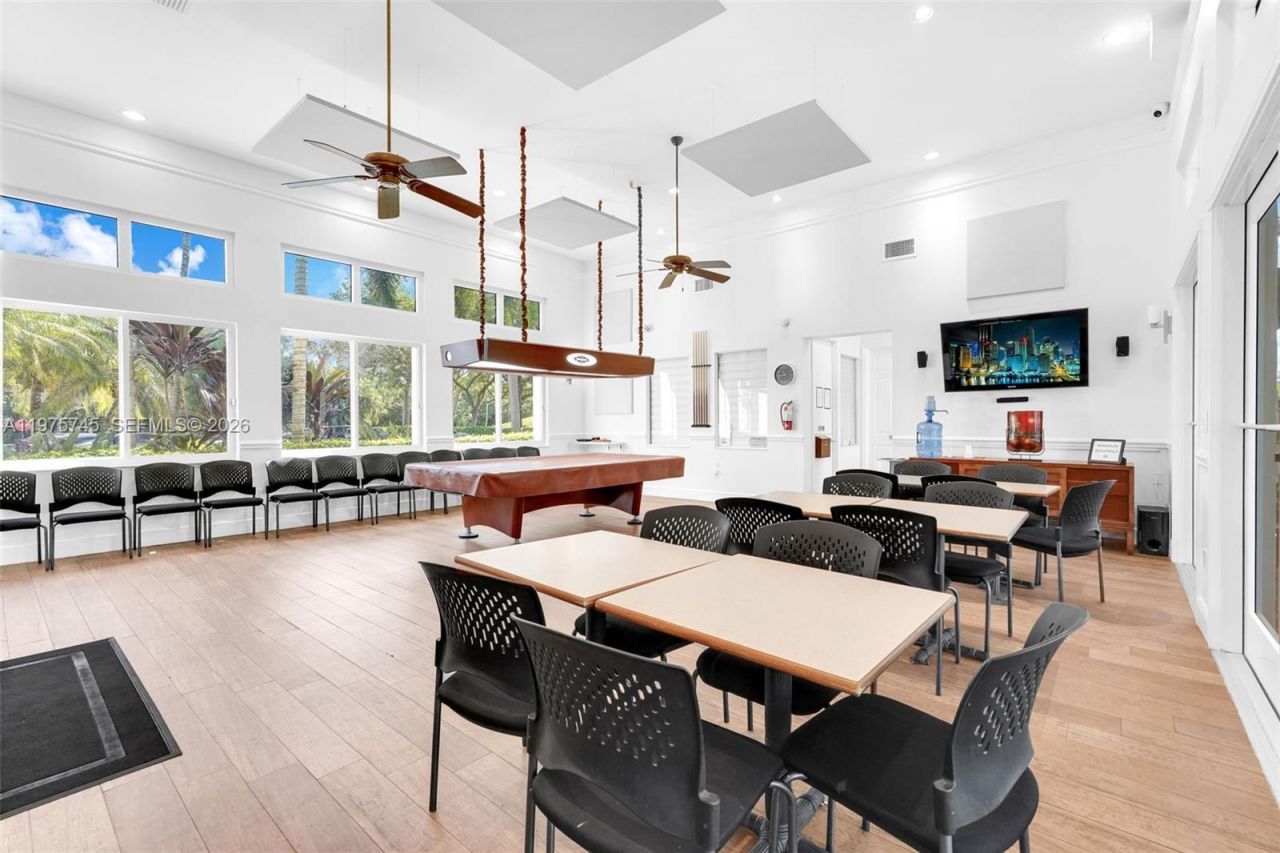 1425 Weeping Willow Way, Hollywood, FL 33019 Photo