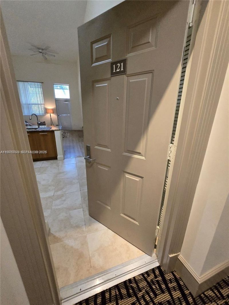 510 NW 84th Ave, Unit 121, Plantation, FL 33324 Photo