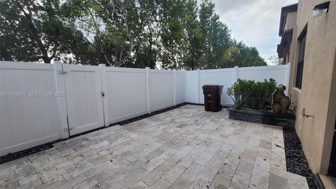 10219 W 32nd Ln , Hialeah, FL 33018 Photo