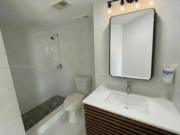 2445 SW 18th Ter, Unit 705, Fort Lauderdale, FL 33315