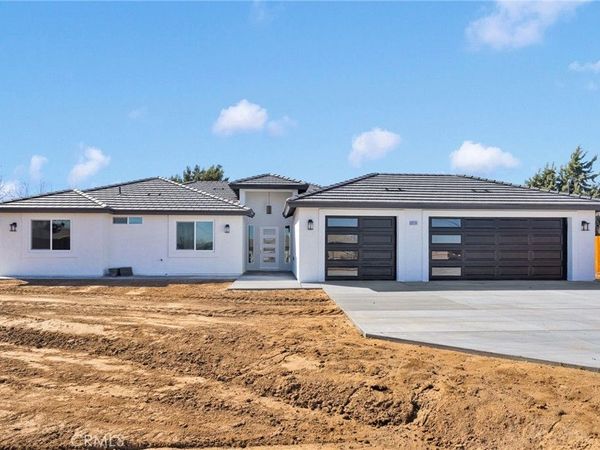 10704 11th Ave., Hesperia, CA 92345