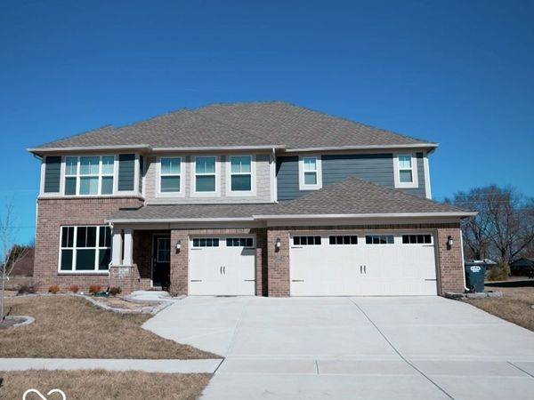 902 Garrison Drive , Greenwood, IN 46143