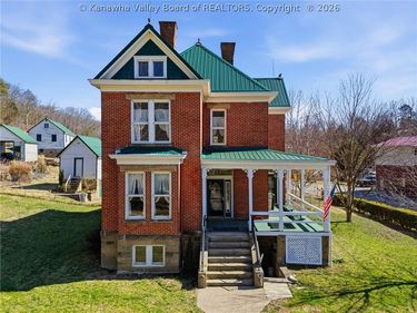 512 Walgrove Road, Elkview, WV 25071