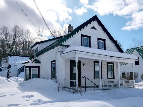 11 Pleasant Street, Ludlow, VT 05149