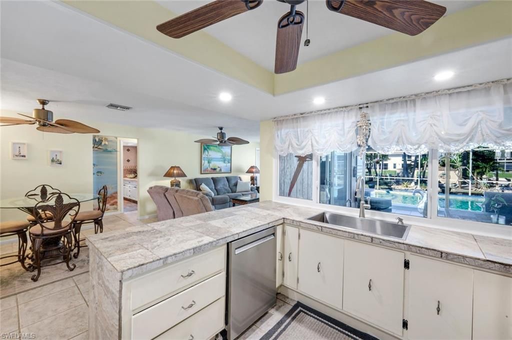 5201 Willow Ct, Cape Coral, FL 33904 Photo