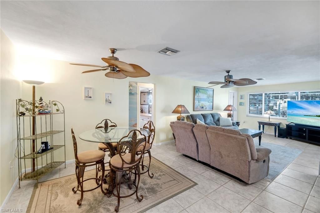 5201 Willow Ct, Cape Coral, FL 33904 Photo