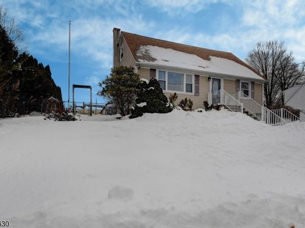 19 Ogden Ter, Butler, NJ 07405