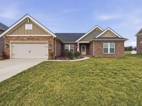 1175 Yorktown Lane , Bowling Green, KY 42104